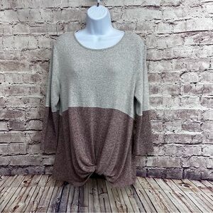 Pink Clover Gray Color Block Twist Hem Fleece Top